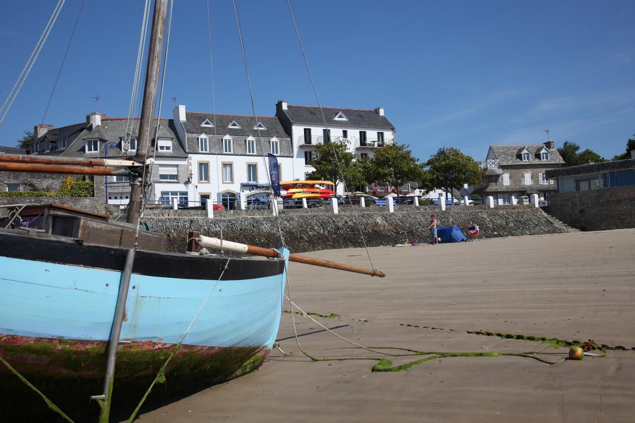 Hotel Du Port Locquirec Exteriör bild